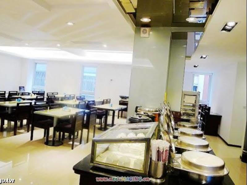 Just Enjoy Business Hotel Ταϊνάν Εξωτερικό φωτογραφία